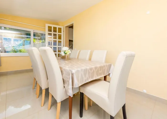 Apartment Fenix *